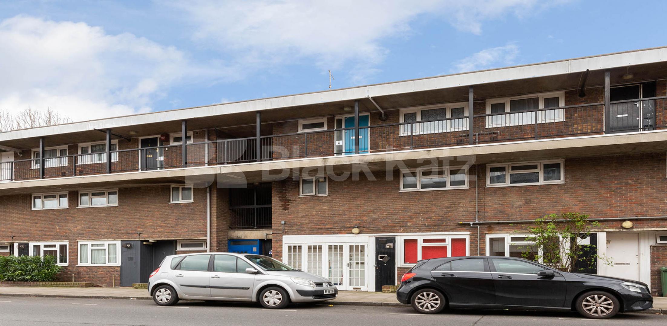 Spacious three double bedroom property  Blundell Street, Caldenonian Road